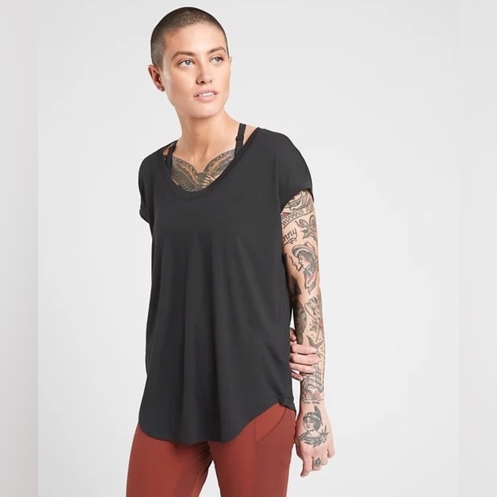 Athleta Cloudlike Stratus Short Sleeve Tee